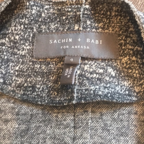 Sachin + Babi Grey Fur Trimmed Open Jacket - Picture 6 of 8